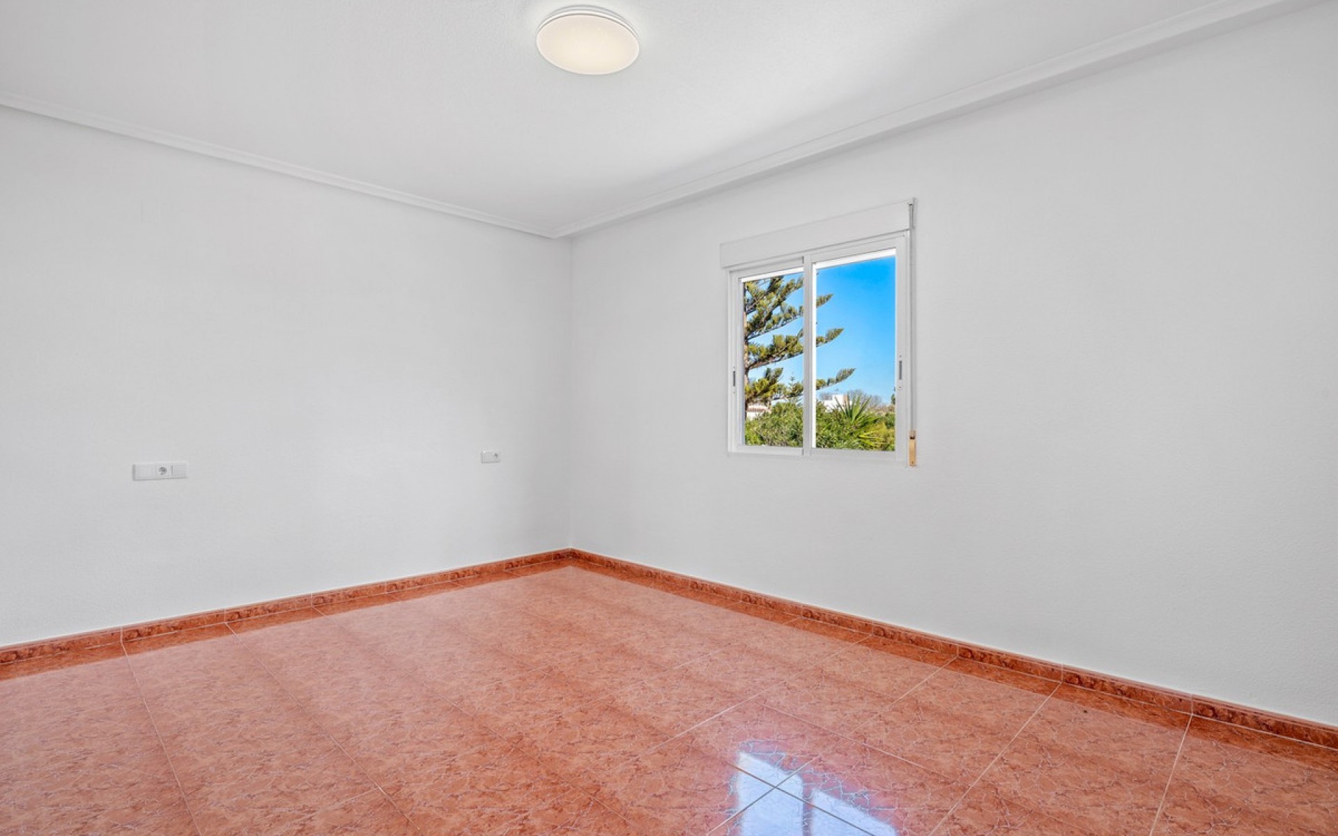 Resale - Villa - Dolores - Dolores Centro