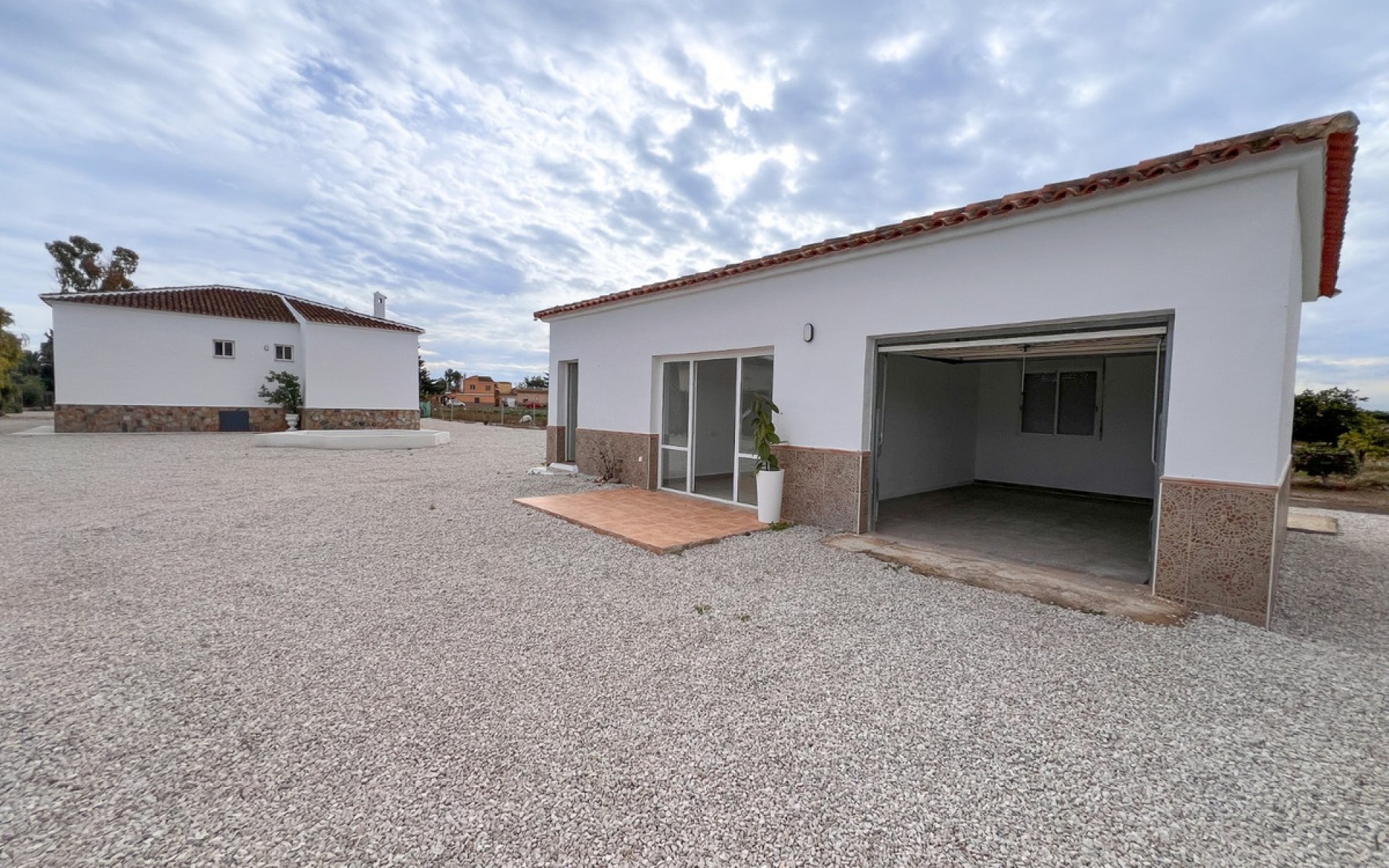 Resale - Villa - Dolores - Dolores Centro