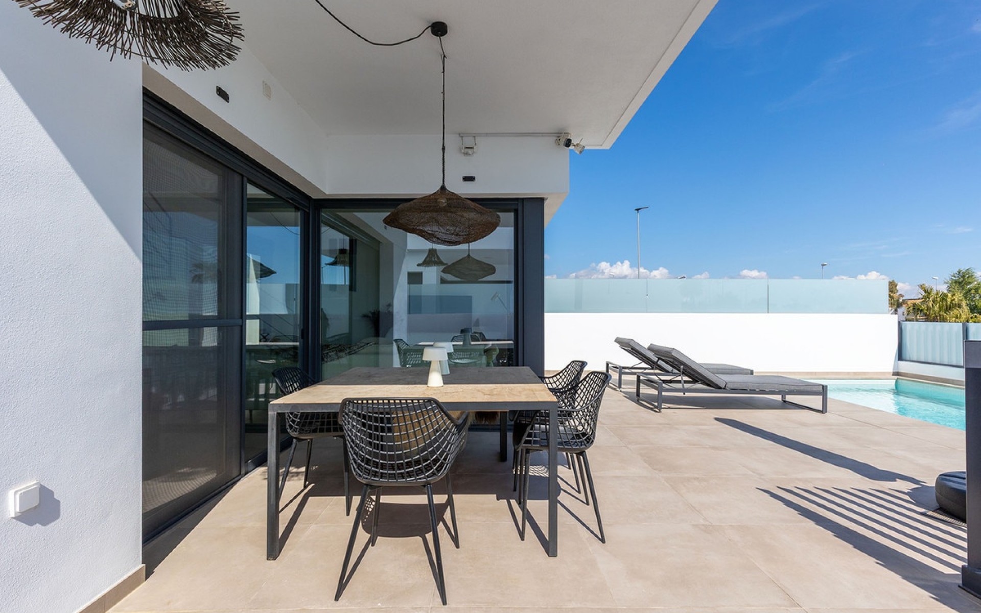 Resale - Villa - Dolores - Dolores Centro