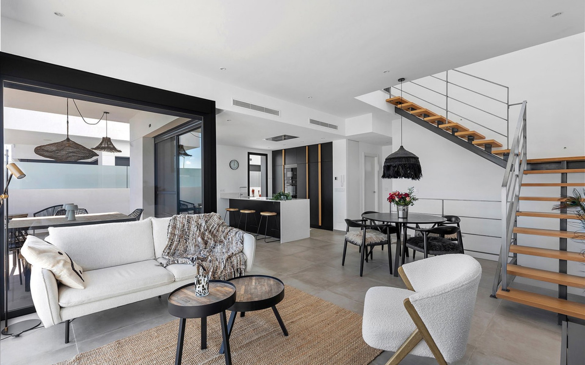 Resale - Villa - Dolores - Dolores Centro