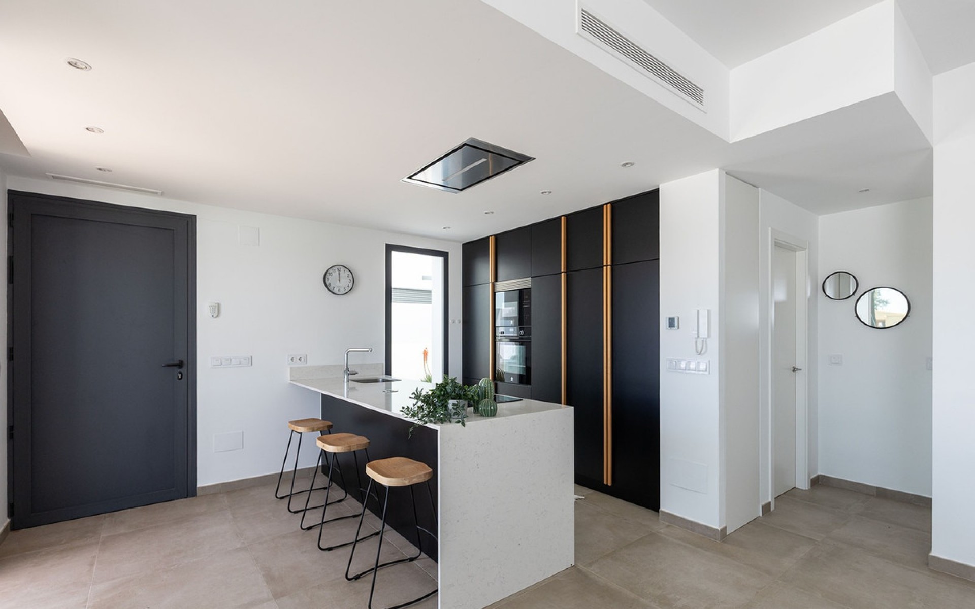 Resale - Villa - Dolores - Dolores Centro