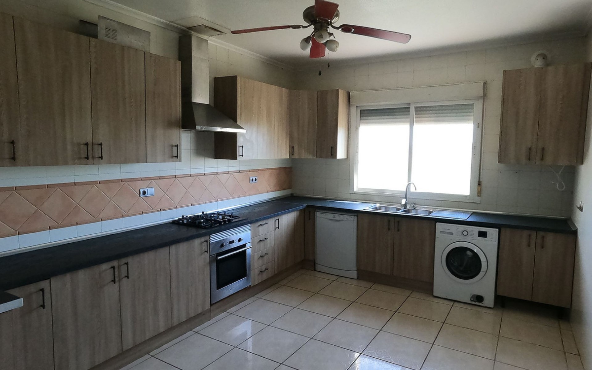 Resale - Villa - Dolores - Dolores Centro