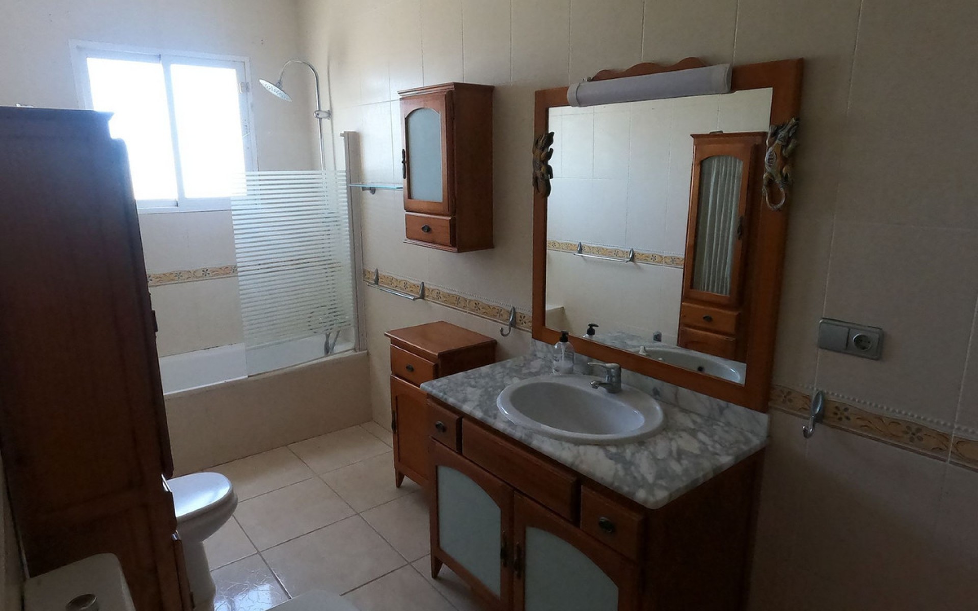 Resale - Villa - Dolores - Dolores Centro