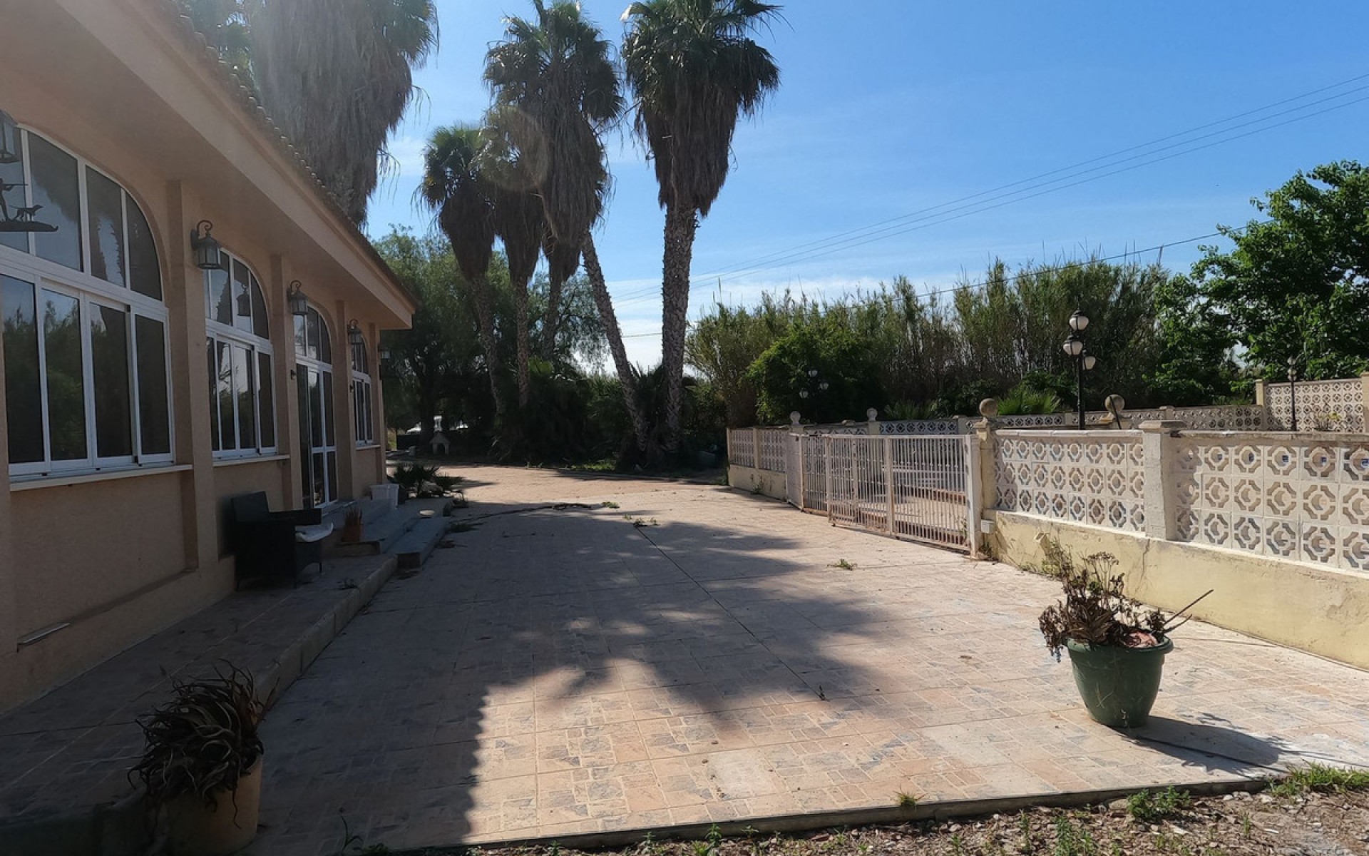 Resale - Villa - Dolores - Dolores Centro