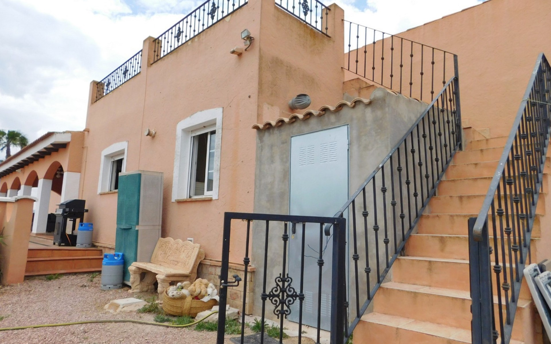Resale - Villa - Dolores - Dolores Centro