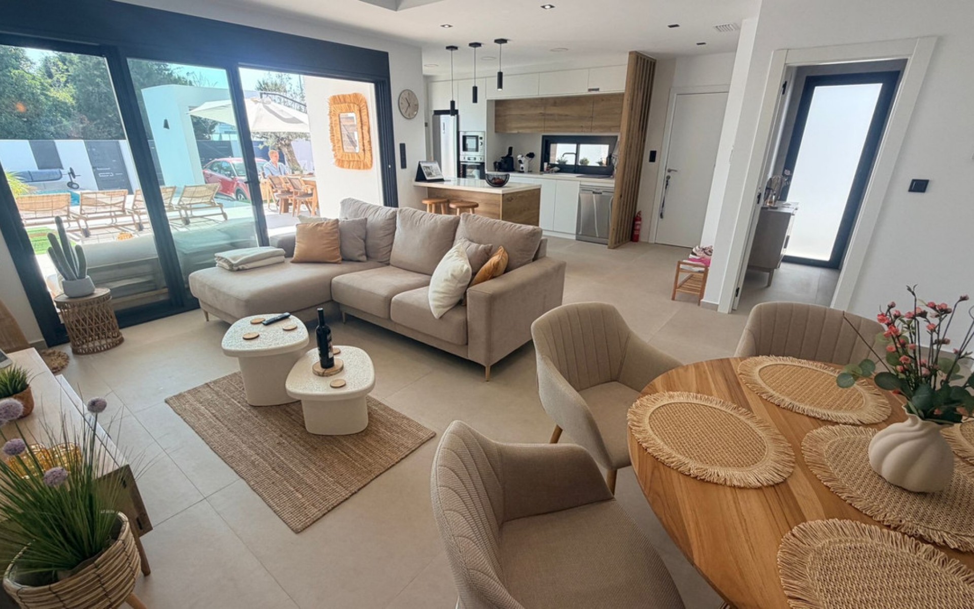 Resale - Villa - Dolores - Dolores Centro