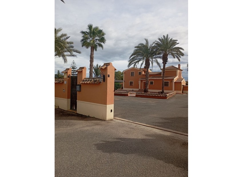 Resale - Villa - Dolores - Dolores Centro