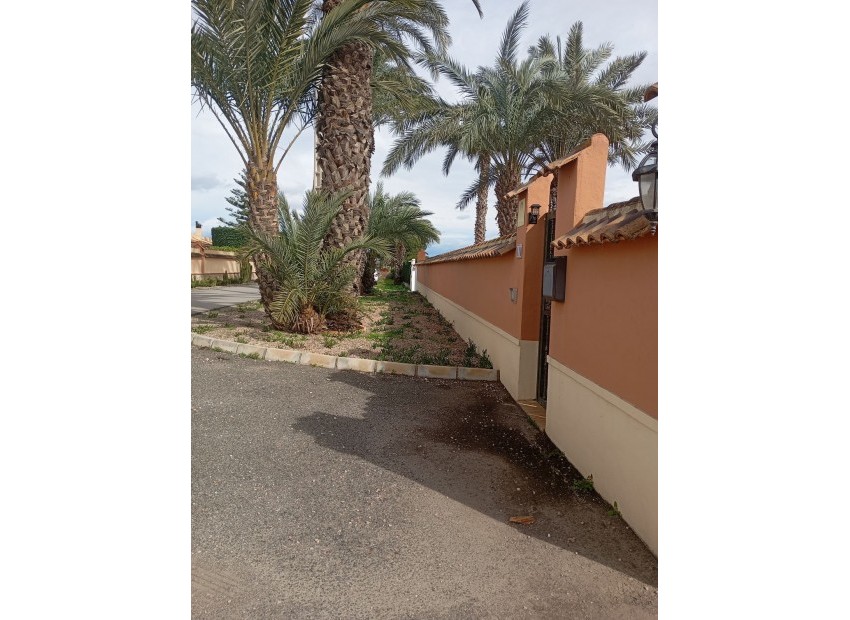 Resale - Villa - Dolores - Dolores Centro