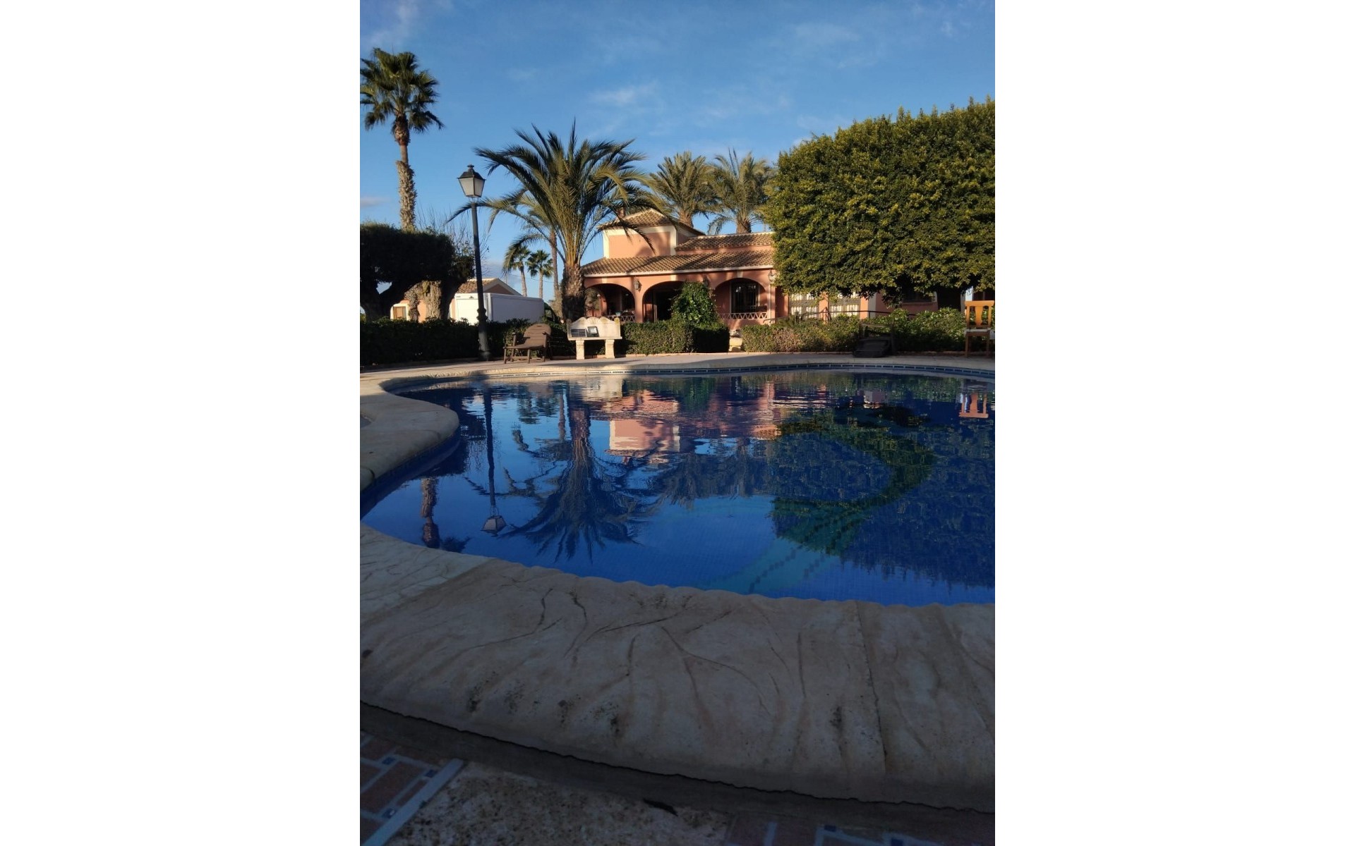 Resale - Villa - Dolores - Dolores Centro
