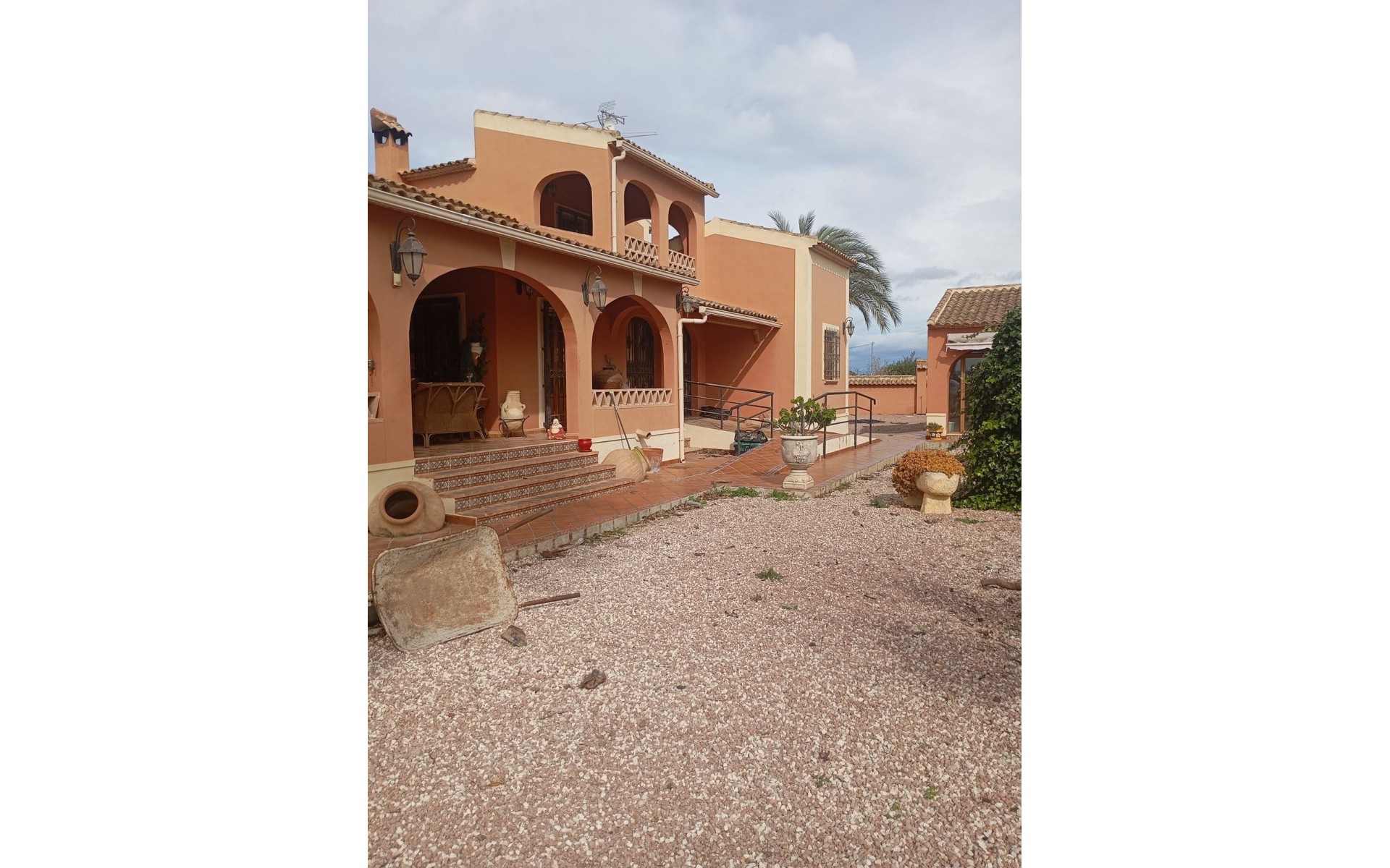 Resale - Villa - Dolores - Dolores Centro