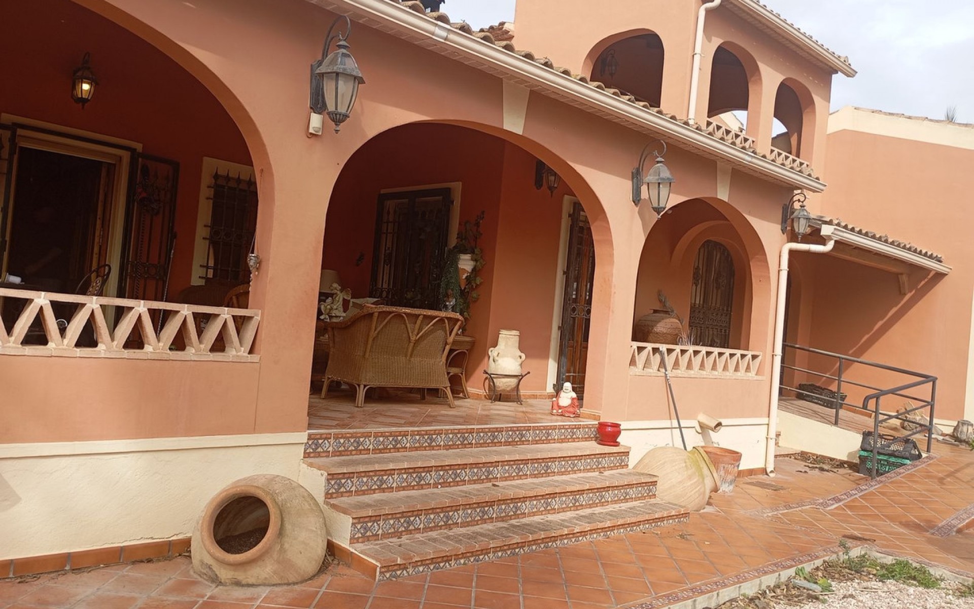 Resale - Villa - Dolores - Dolores Centro