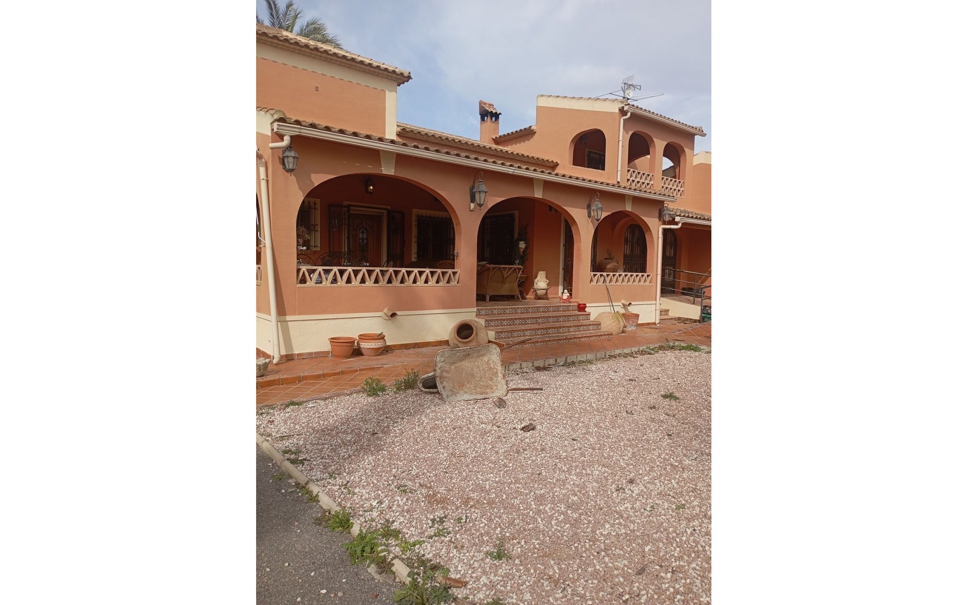 Resale - Villa - Dolores - Dolores Centro