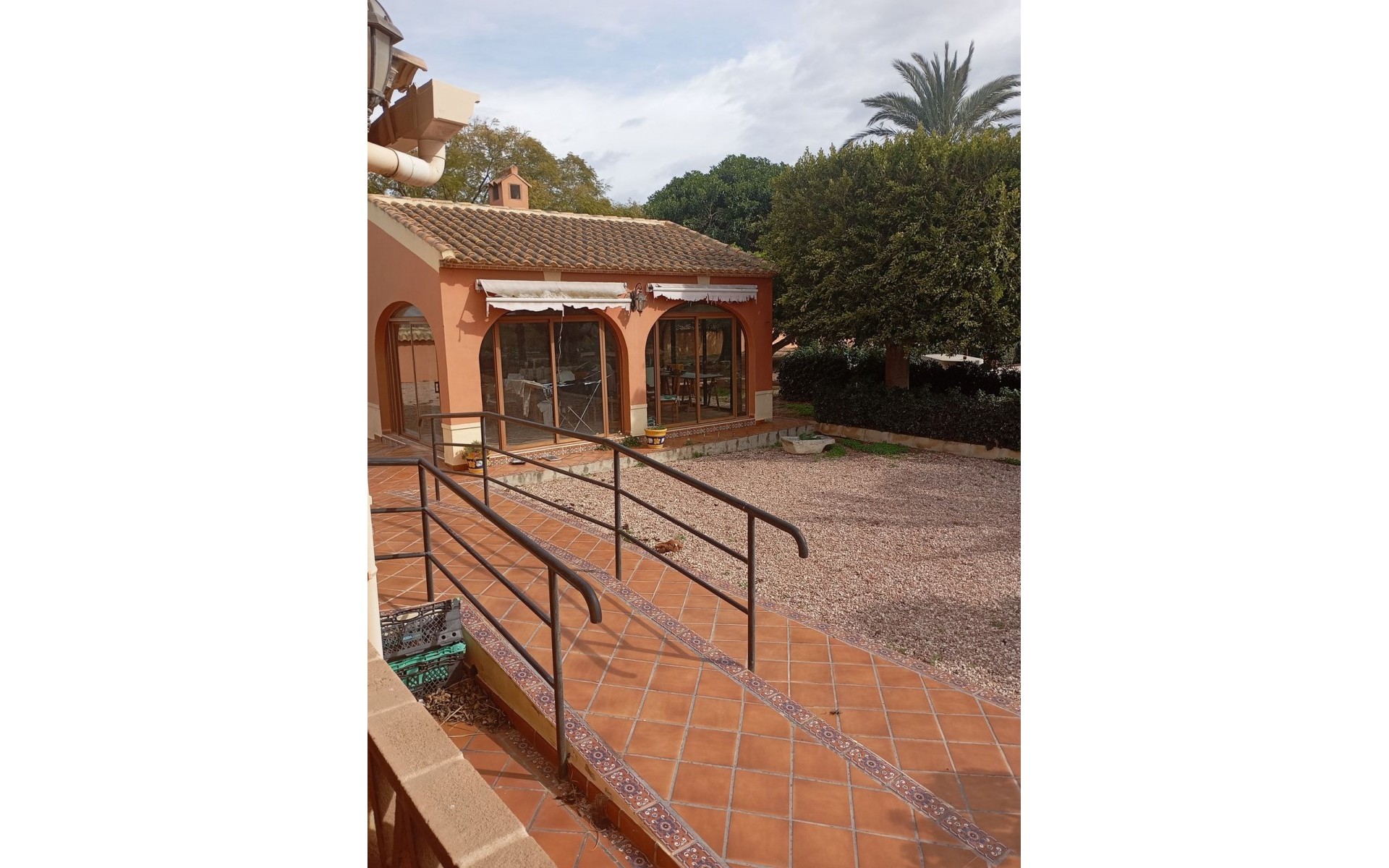 Resale - Villa - Dolores - Dolores Centro