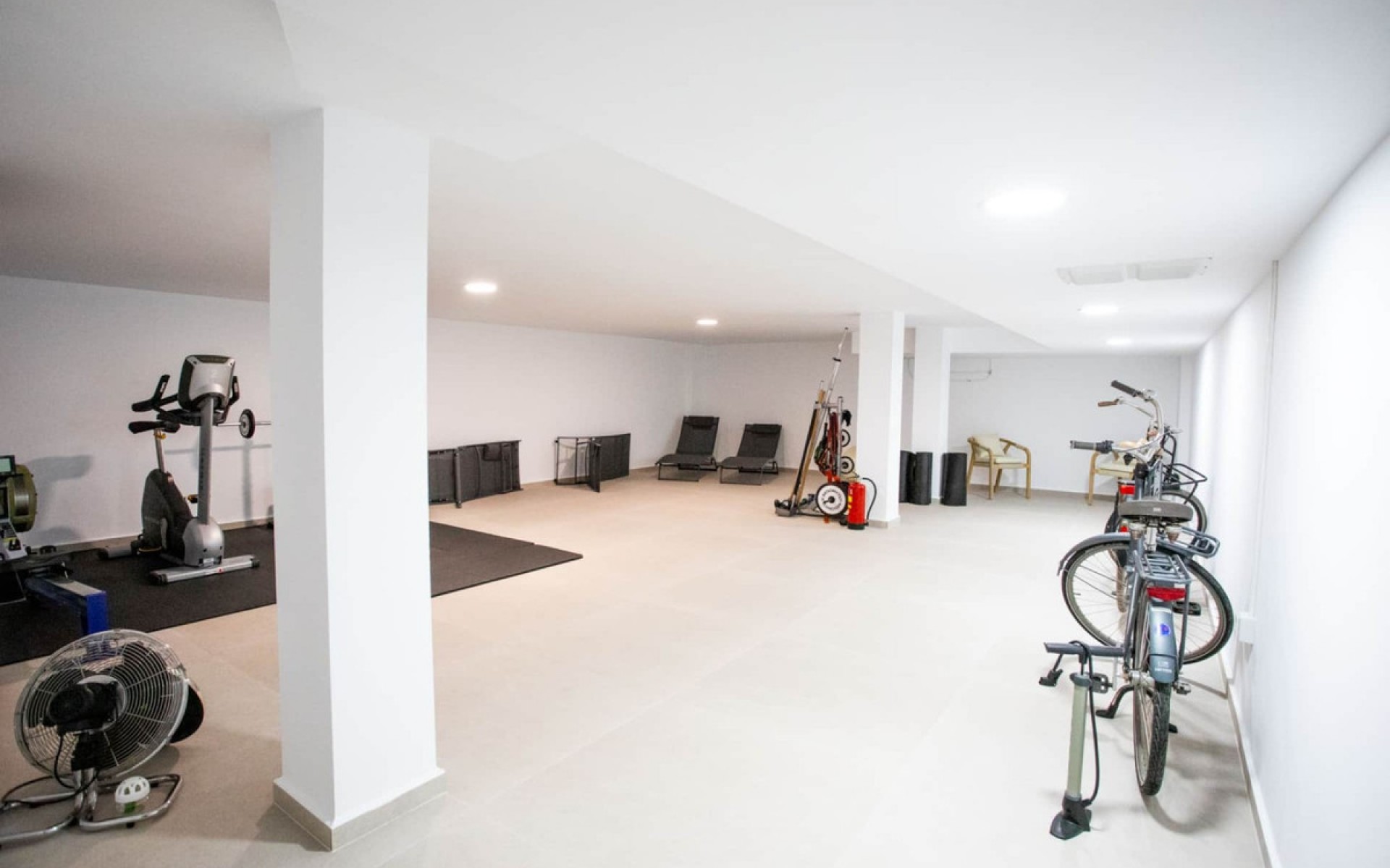 Resale - Villa - Dolores - Dolores Centro