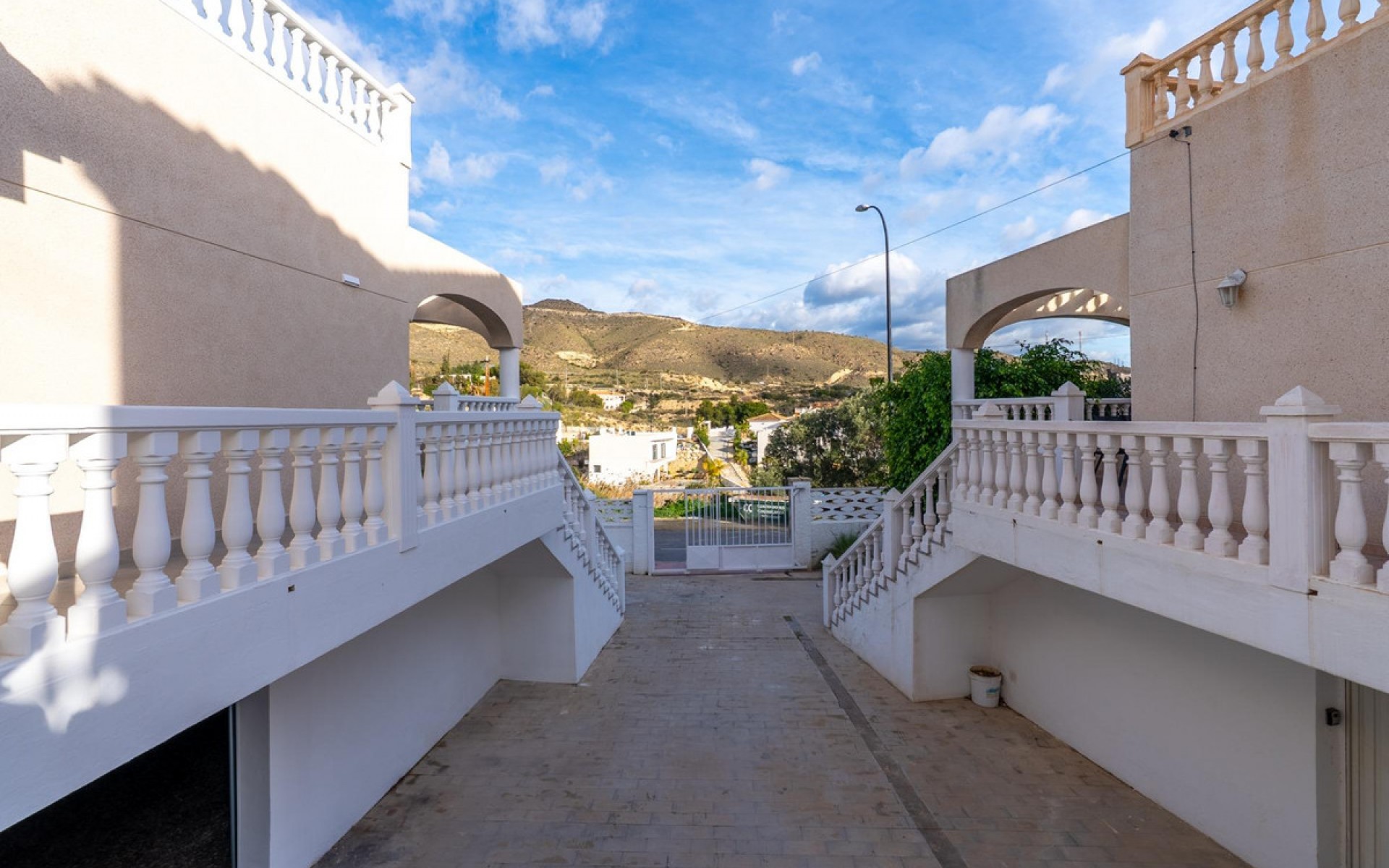 Resale - Villa - El Campello - El Campello 