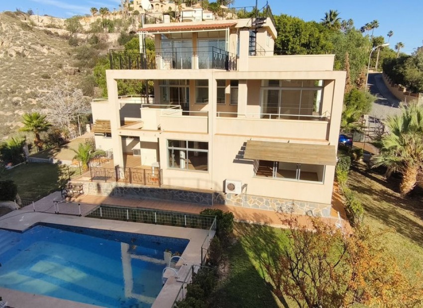 Resale - Villa - El Campello - El Campello 
