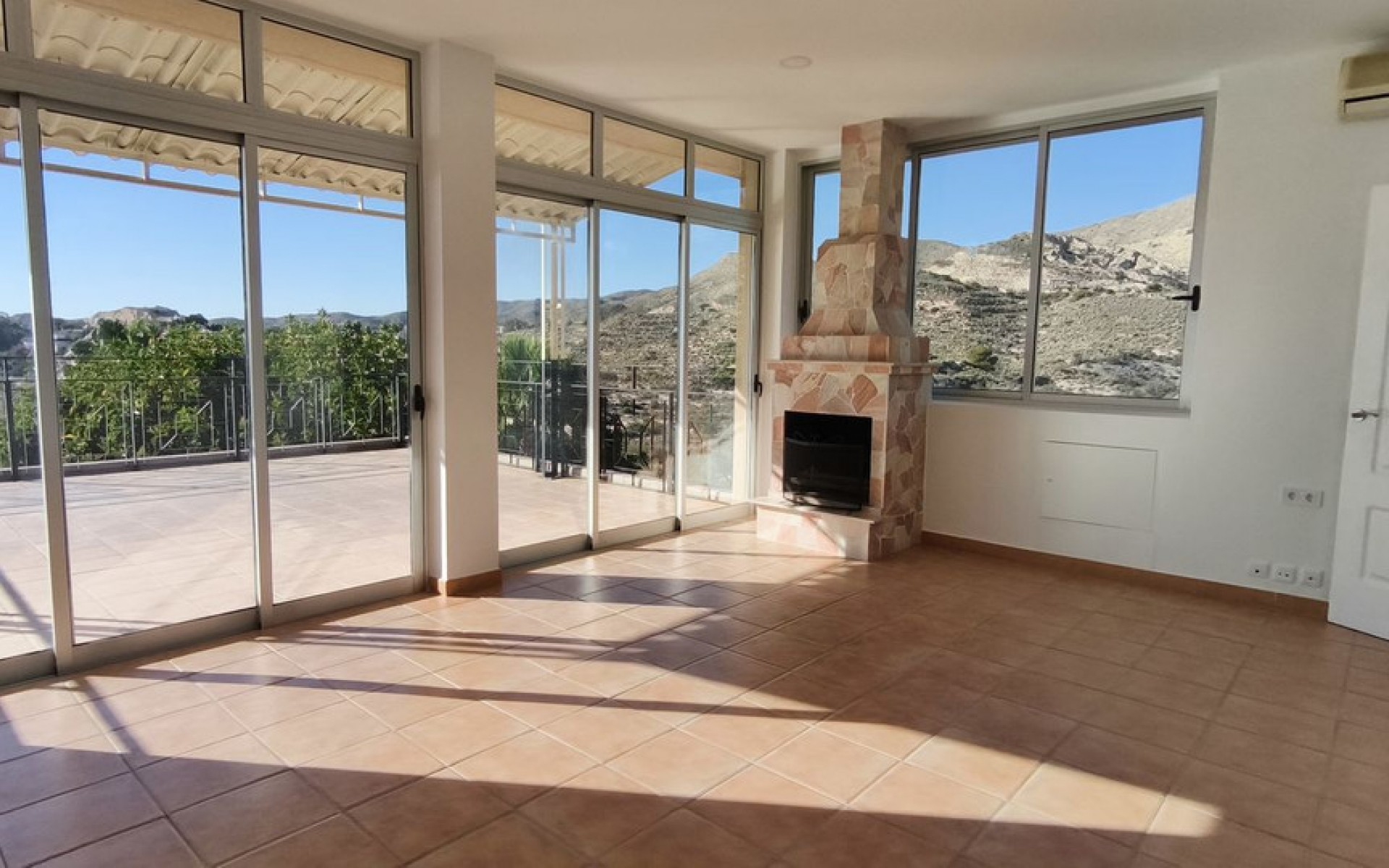 Resale - Villa - El Campello - El Campello 