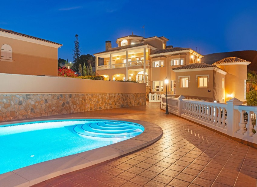 Resale - Villa - El Campello - El Campello 