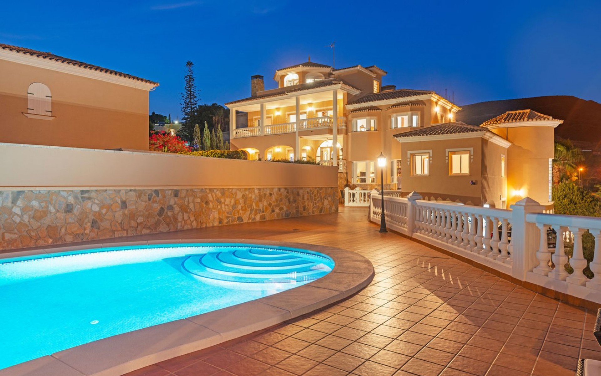 Resale - Villa - El Campello - El Campello 