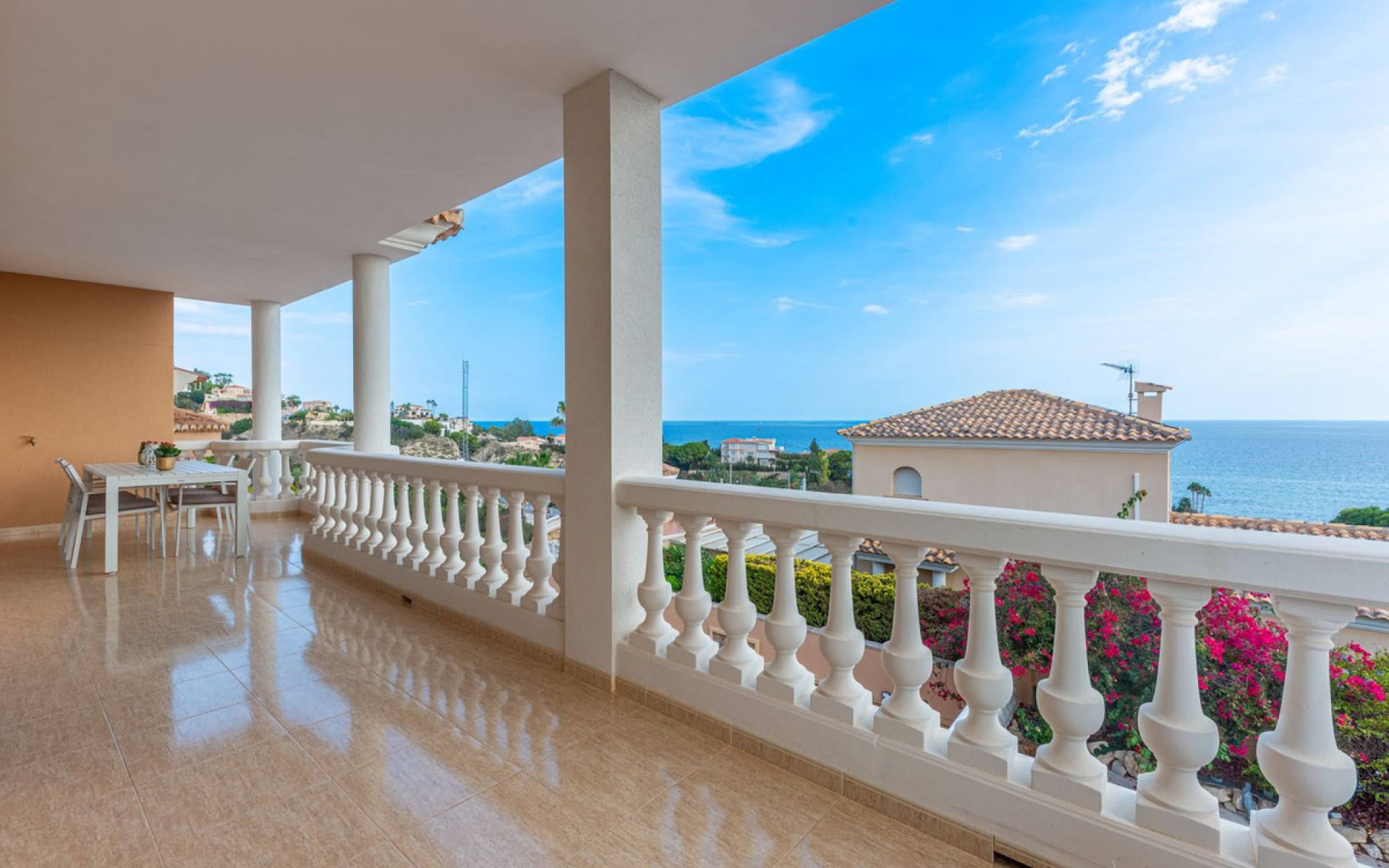 Resale - Villa - El Campello - El Campello 