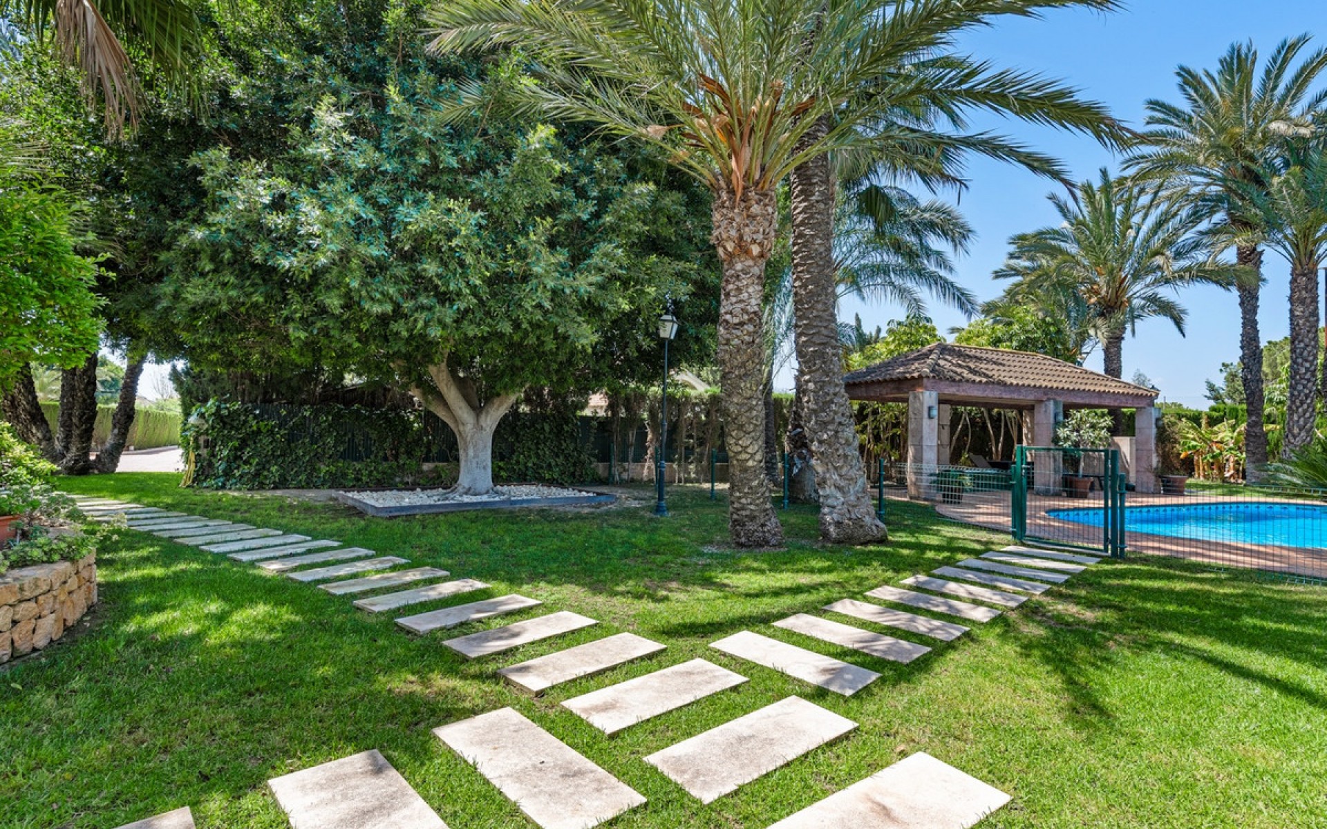 Resale - Villa - Elche - Elche Centro