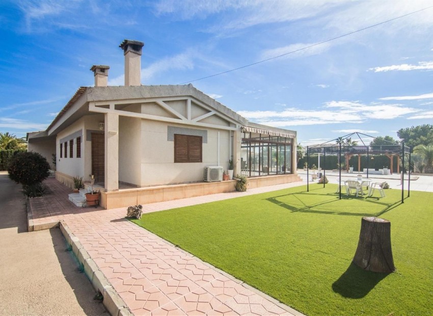 Resale - Villa - Elche - Elche Centro