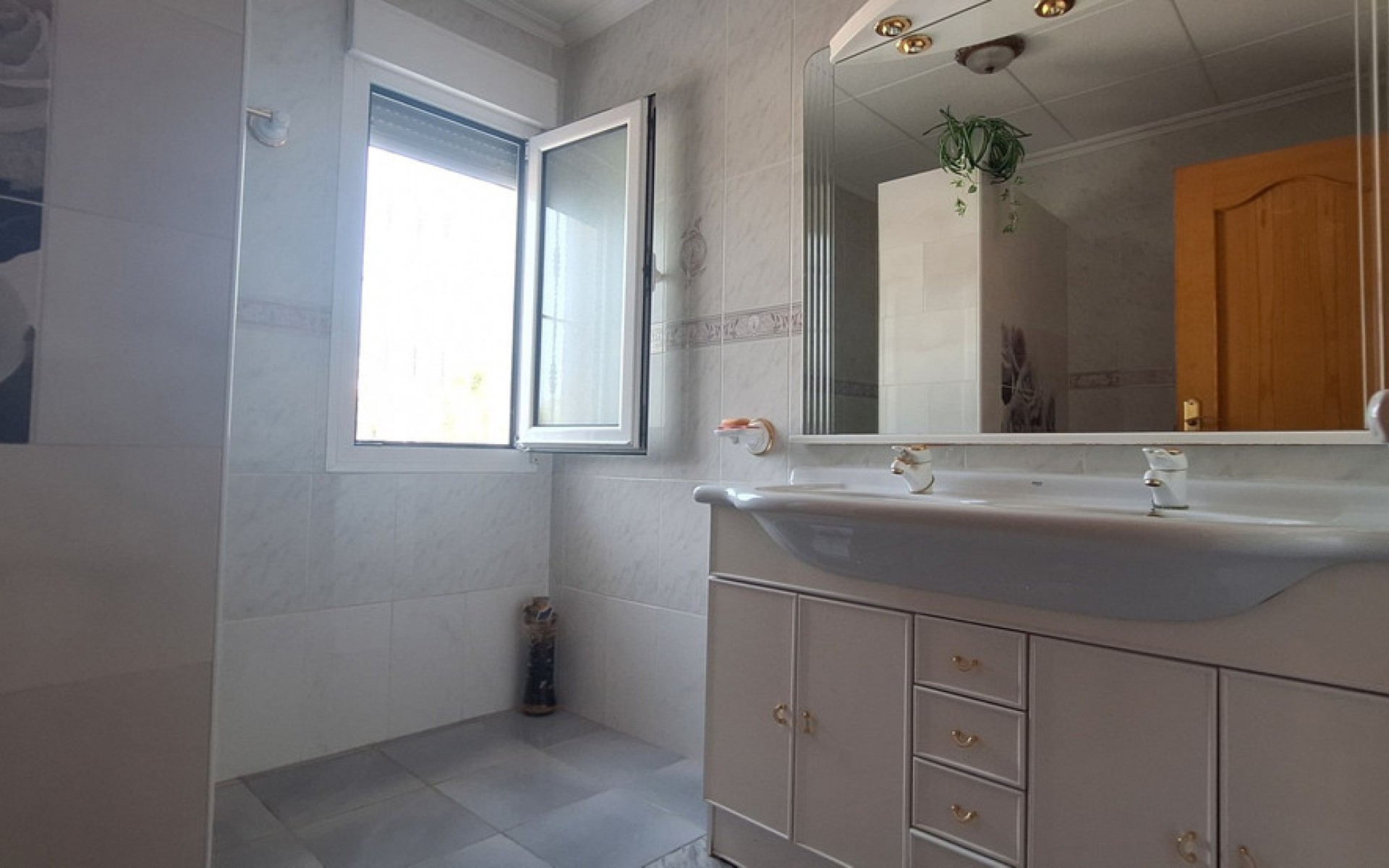 Resale - Villa - Elche - Elche Centro