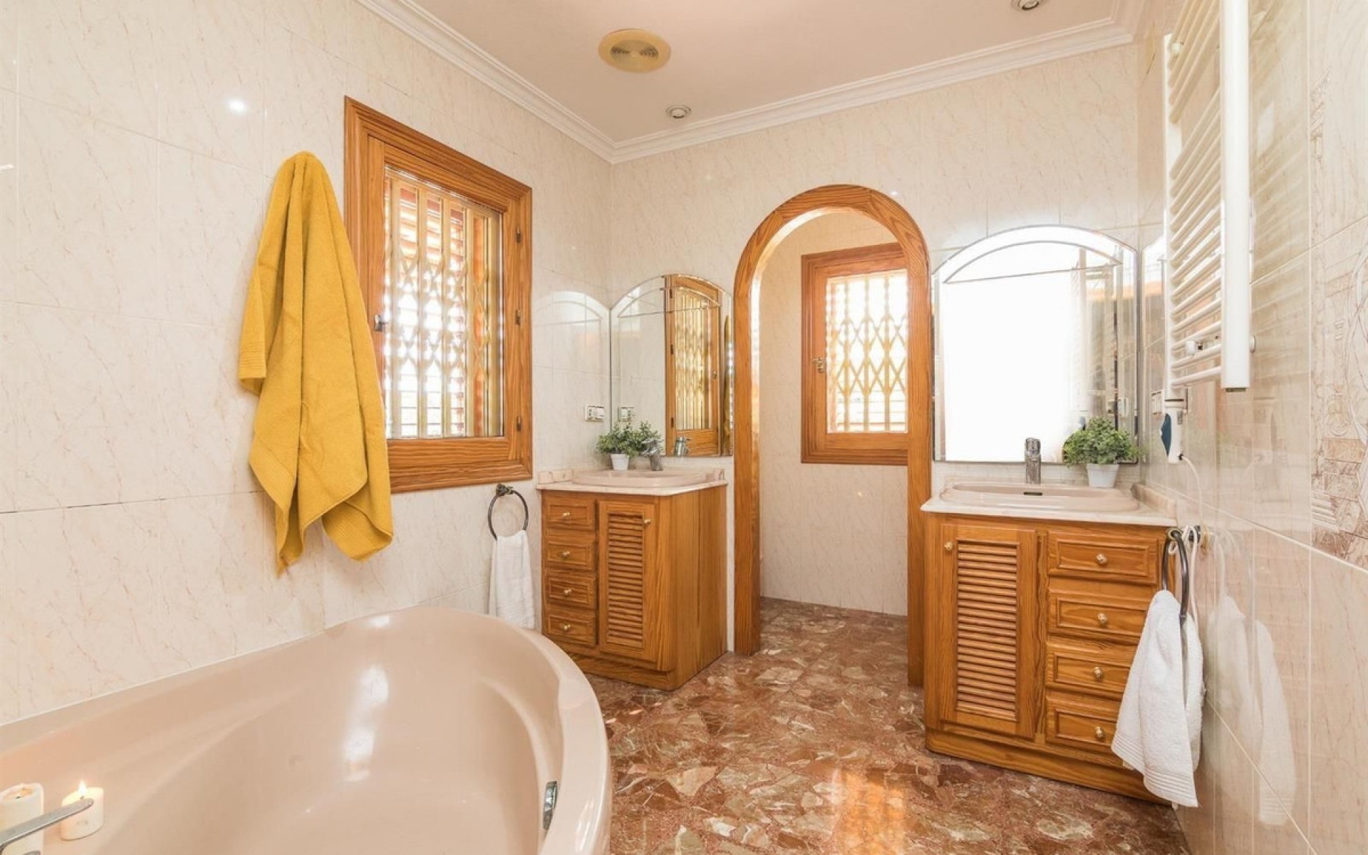 Resale - Villa - Elche - Elche Centro