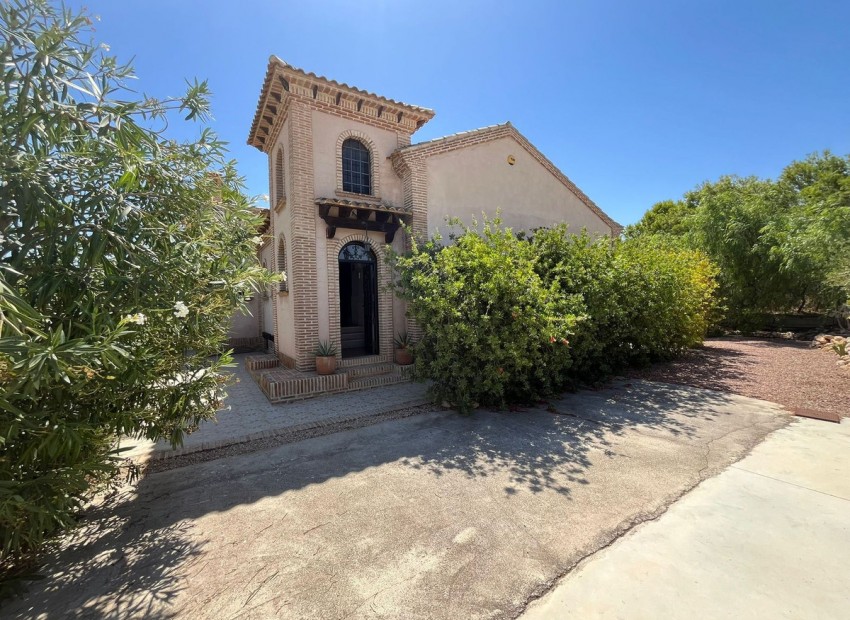 Resale - Villa - Elche - Torrellano
