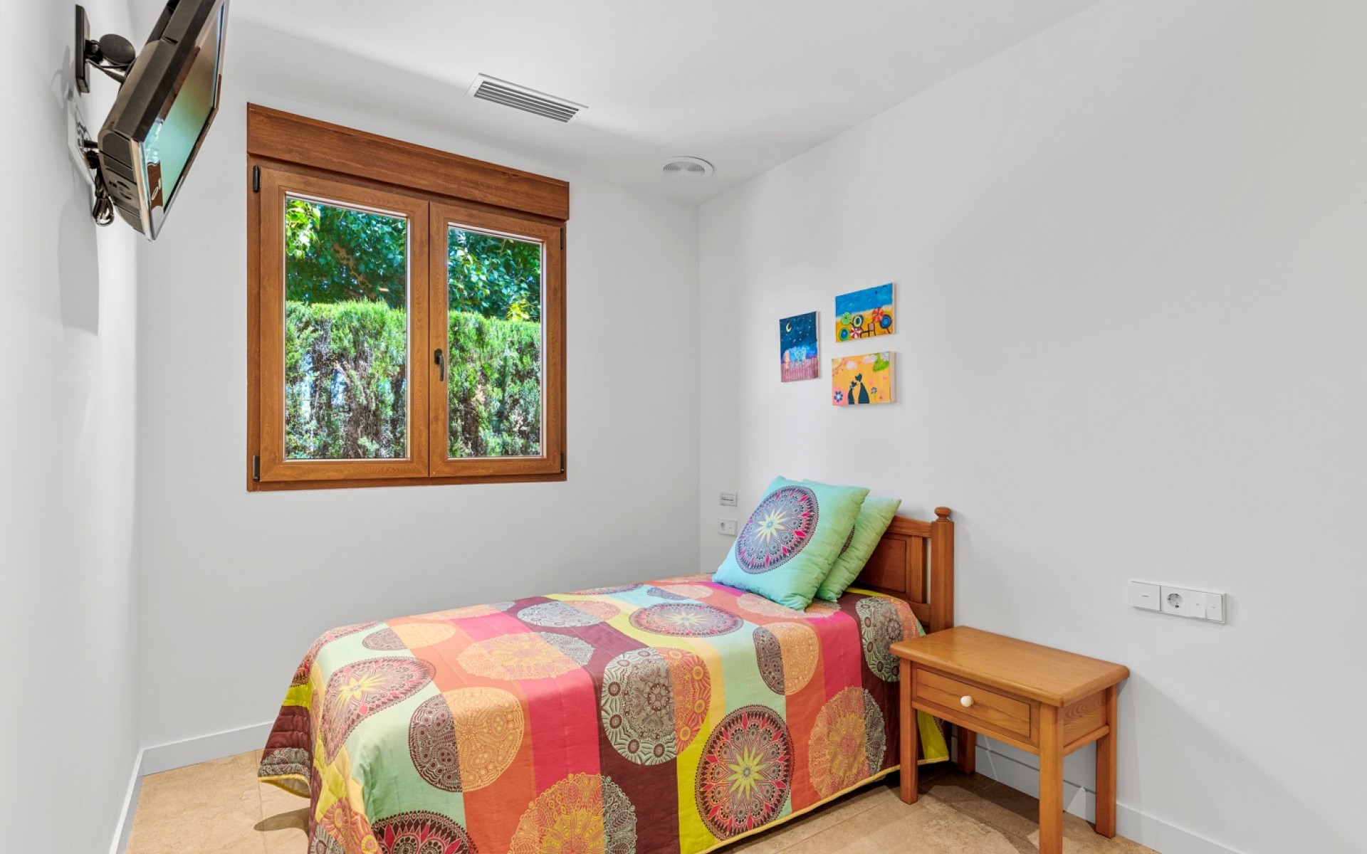 Resale - Villa - Elche