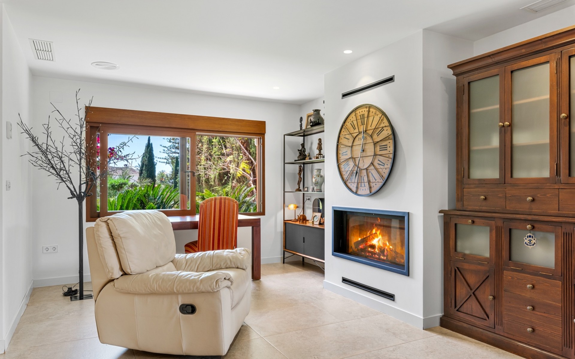 Resale - Villa - Elche