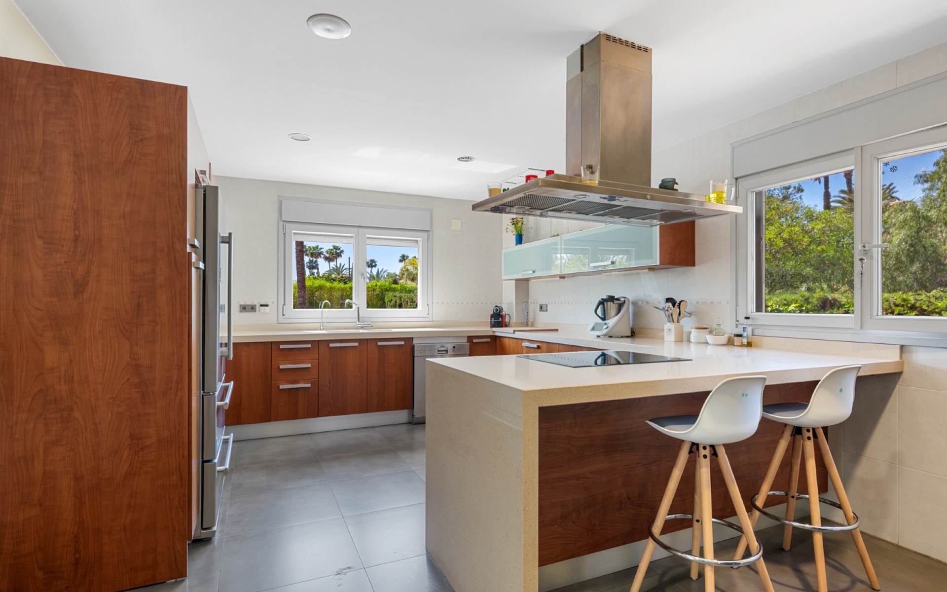 Resale - Villa - Elche