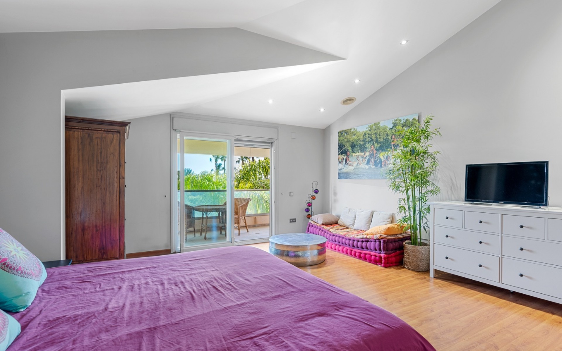 Resale - Villa - Elche