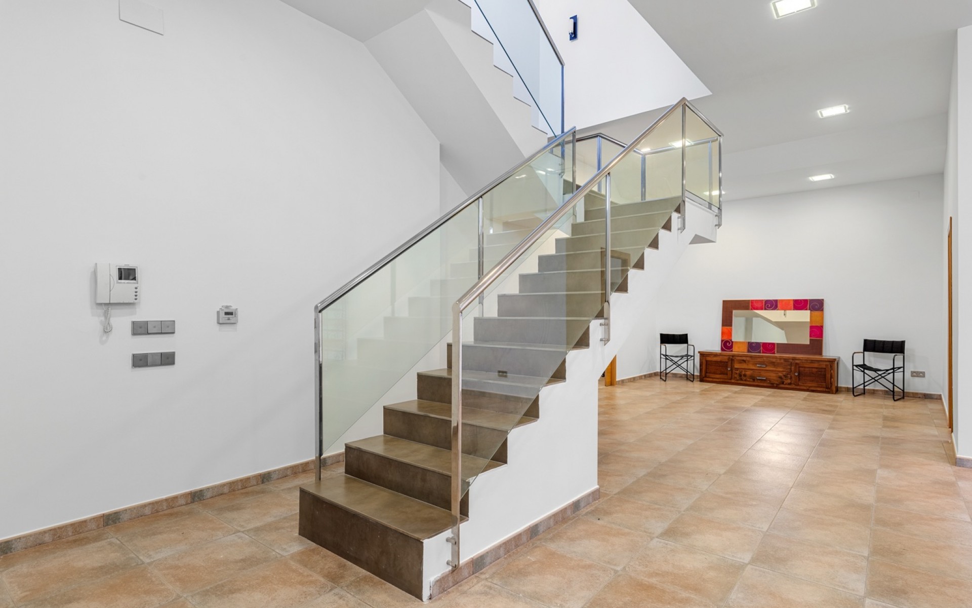 Resale - Villa - Elche