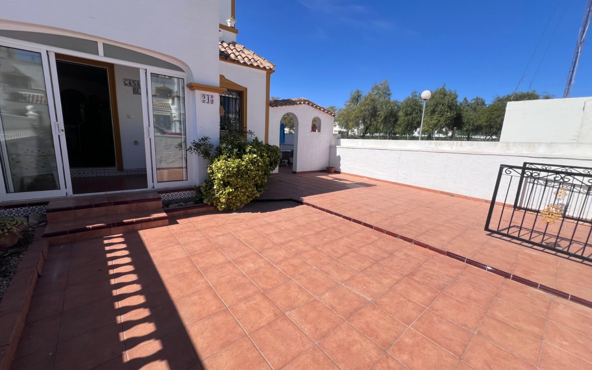 Resale - Villa - Entre Naranjo - Vistabella Golf