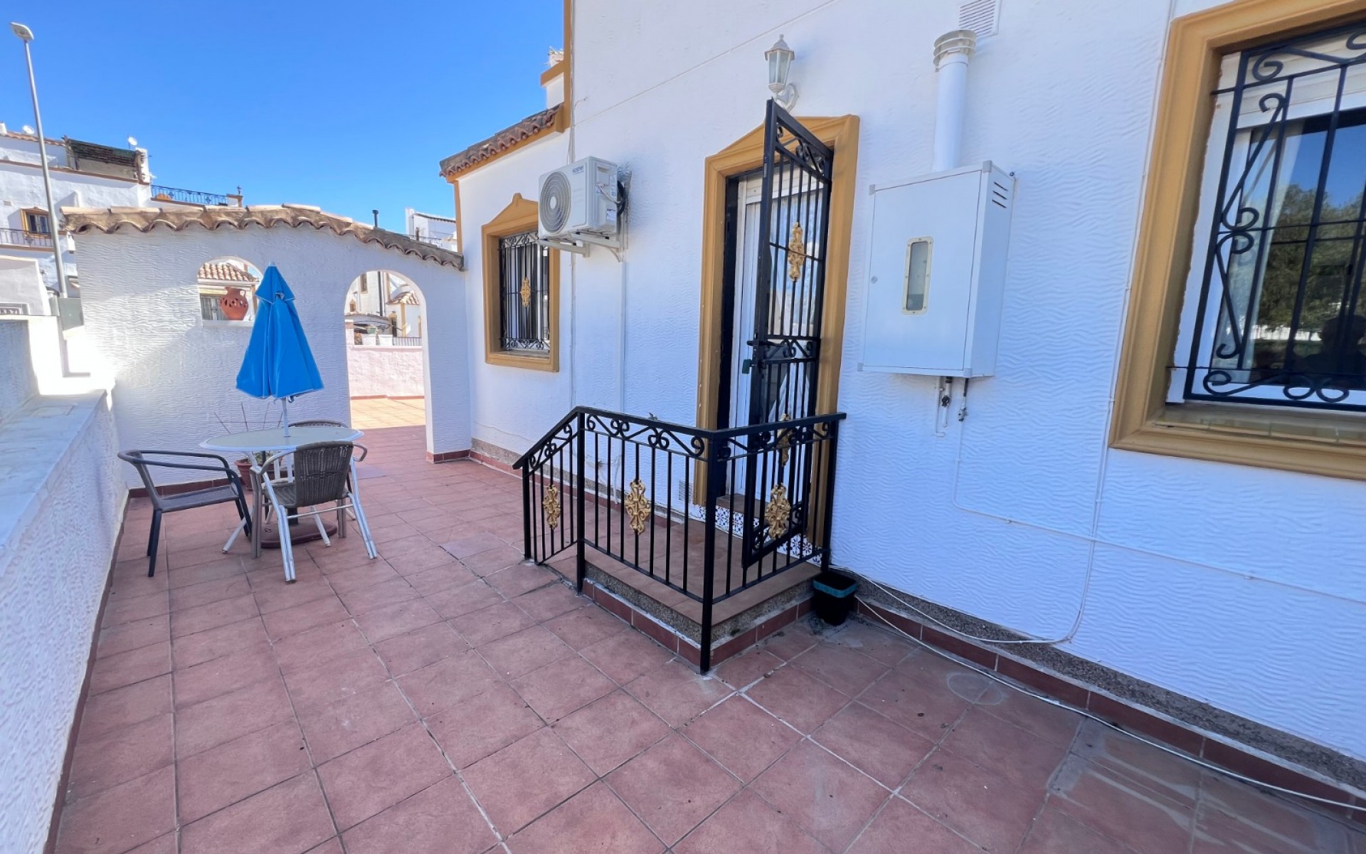 Resale - Villa - Entre Naranjo - Vistabella Golf