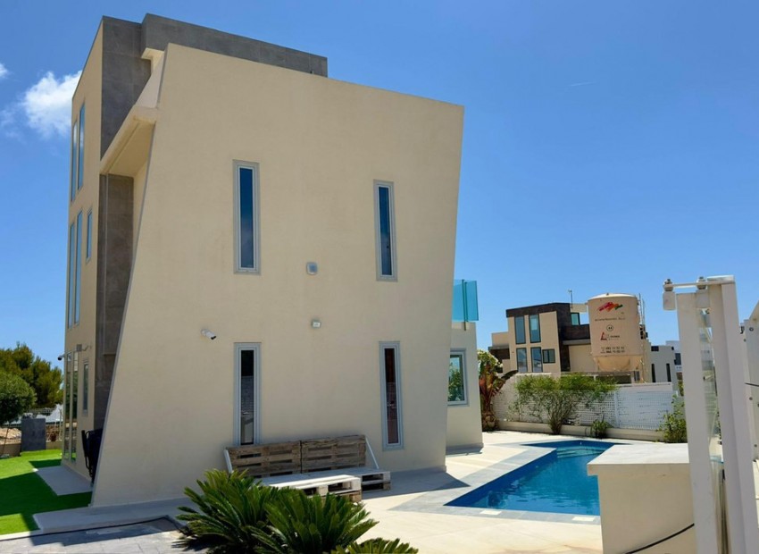 Resale - Villa - Finestrat
