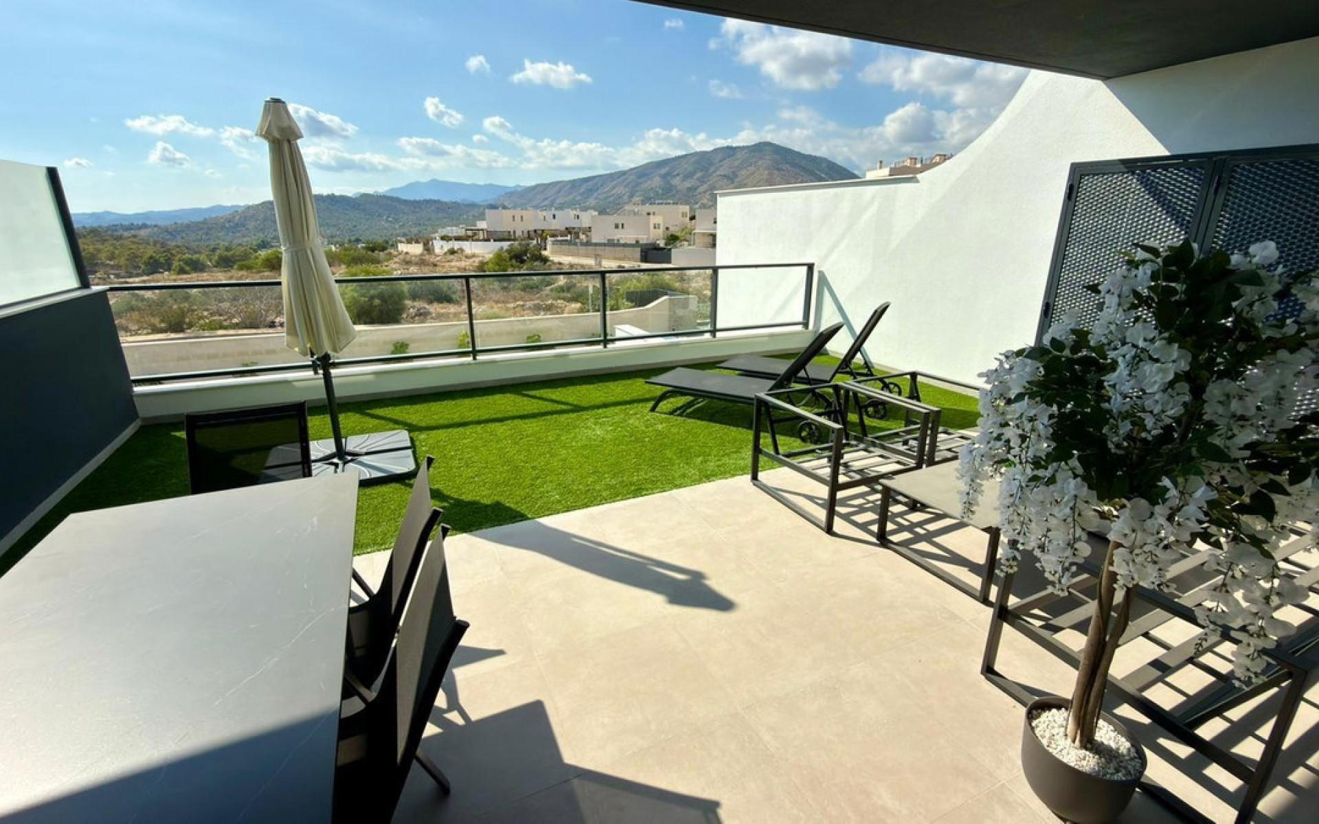 Resale - Villa - Finestrat