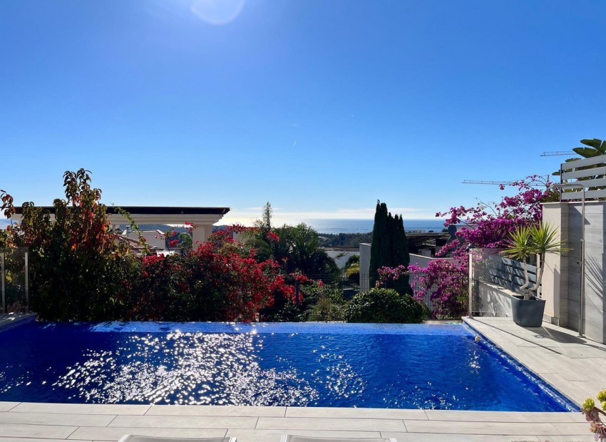 Resale - Villa - Finestrat