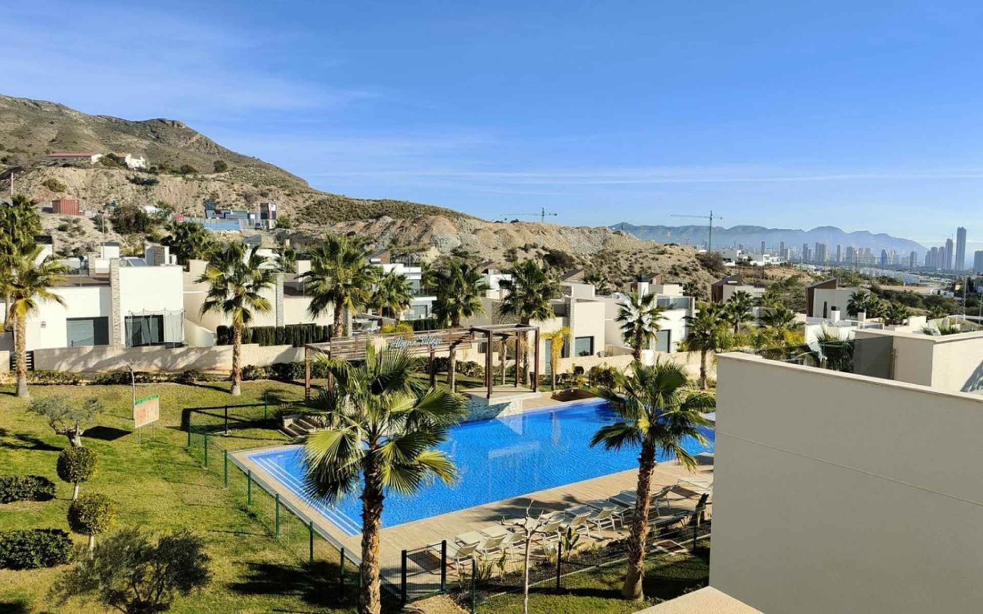 Resale - Villa - Finestrat