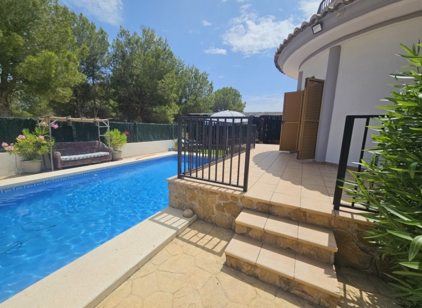 Resale - Villa - Finestrat