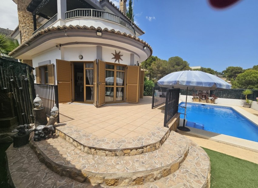 Resale - Villa - Finestrat