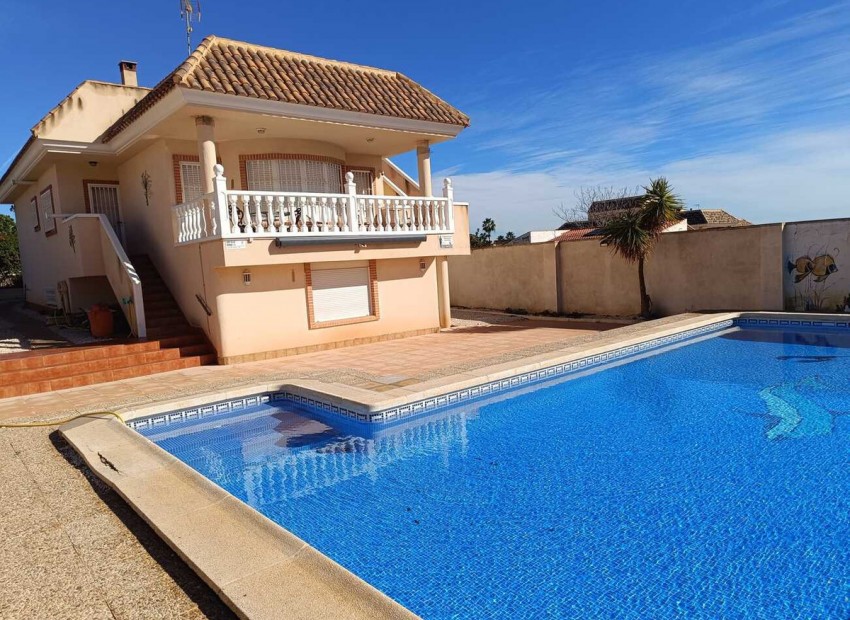 Resale - Villa - Fortuna - El Reloj