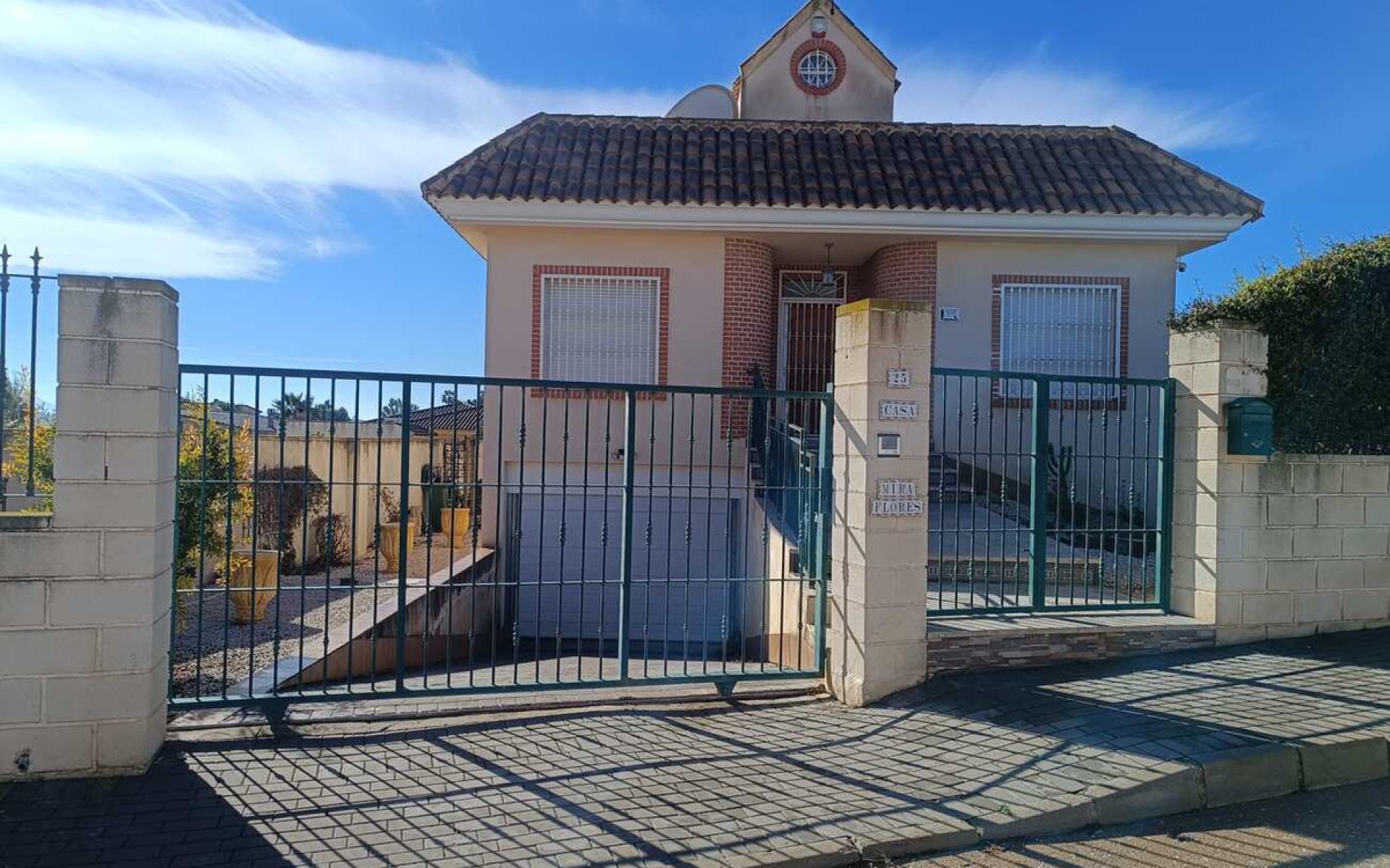 Resale - Villa - Fortuna - El Reloj