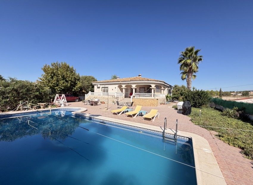 Resale - Villa - Gea de Truyols