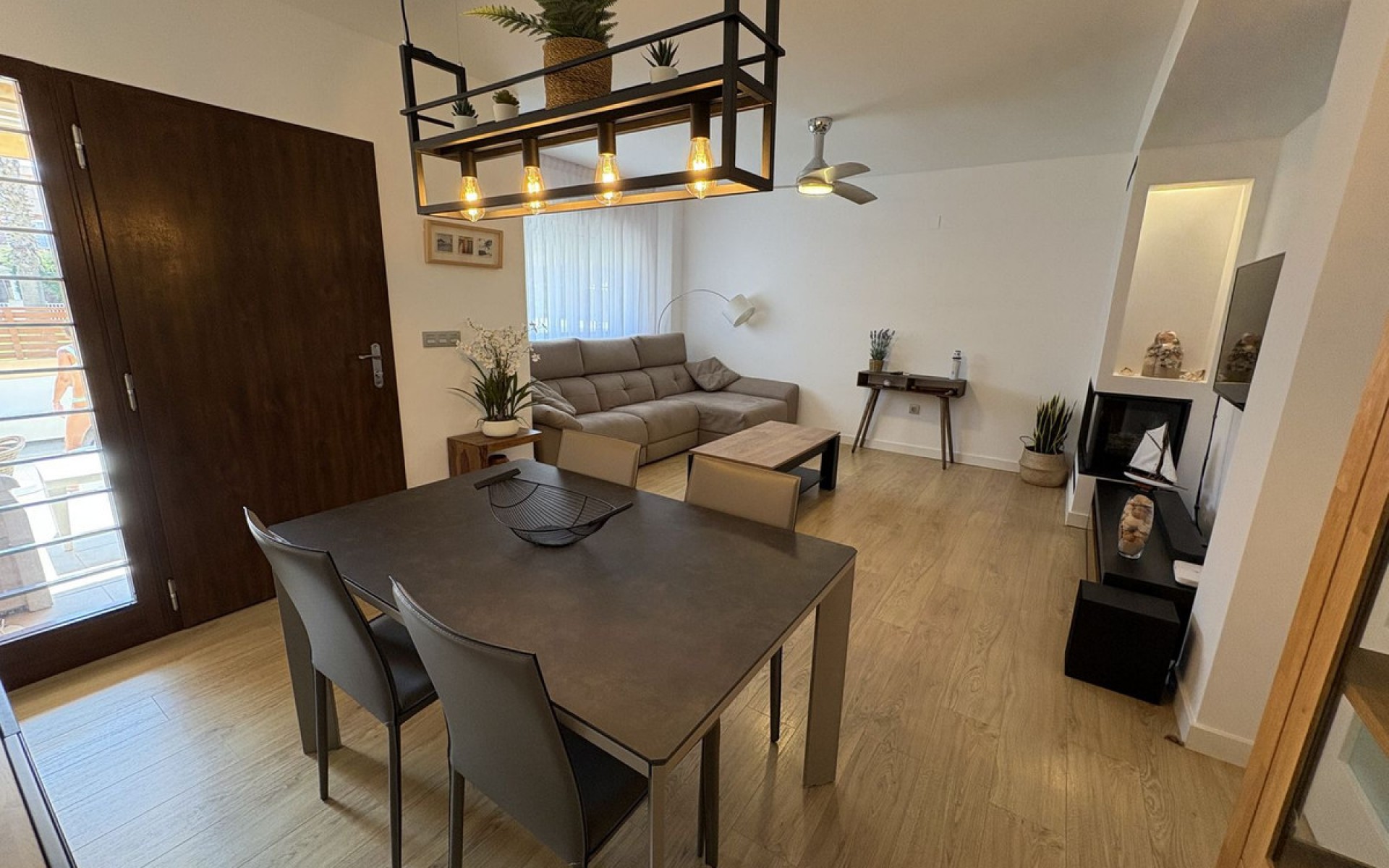 Resale - Villa - Gran Alacant