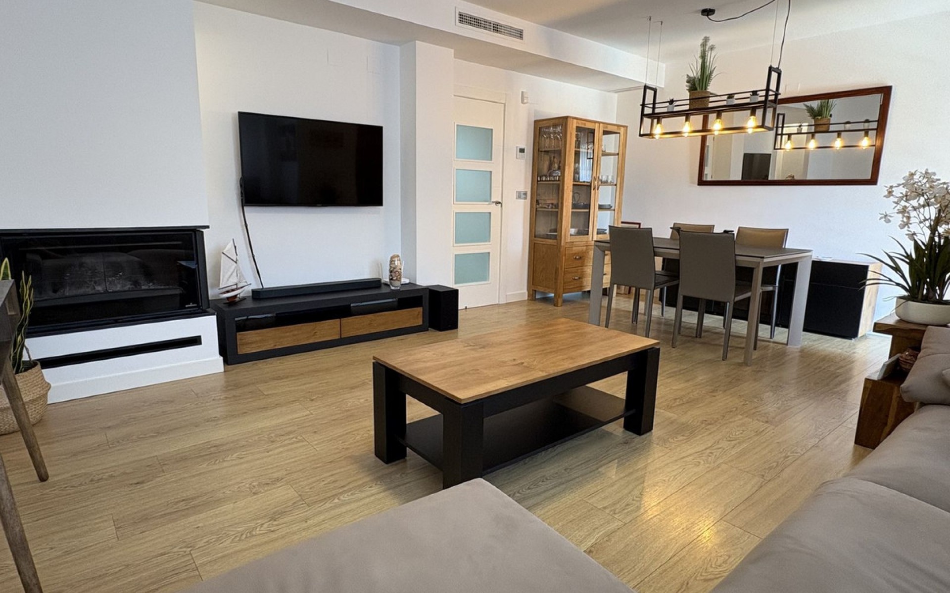 Resale - Villa - Gran Alacant