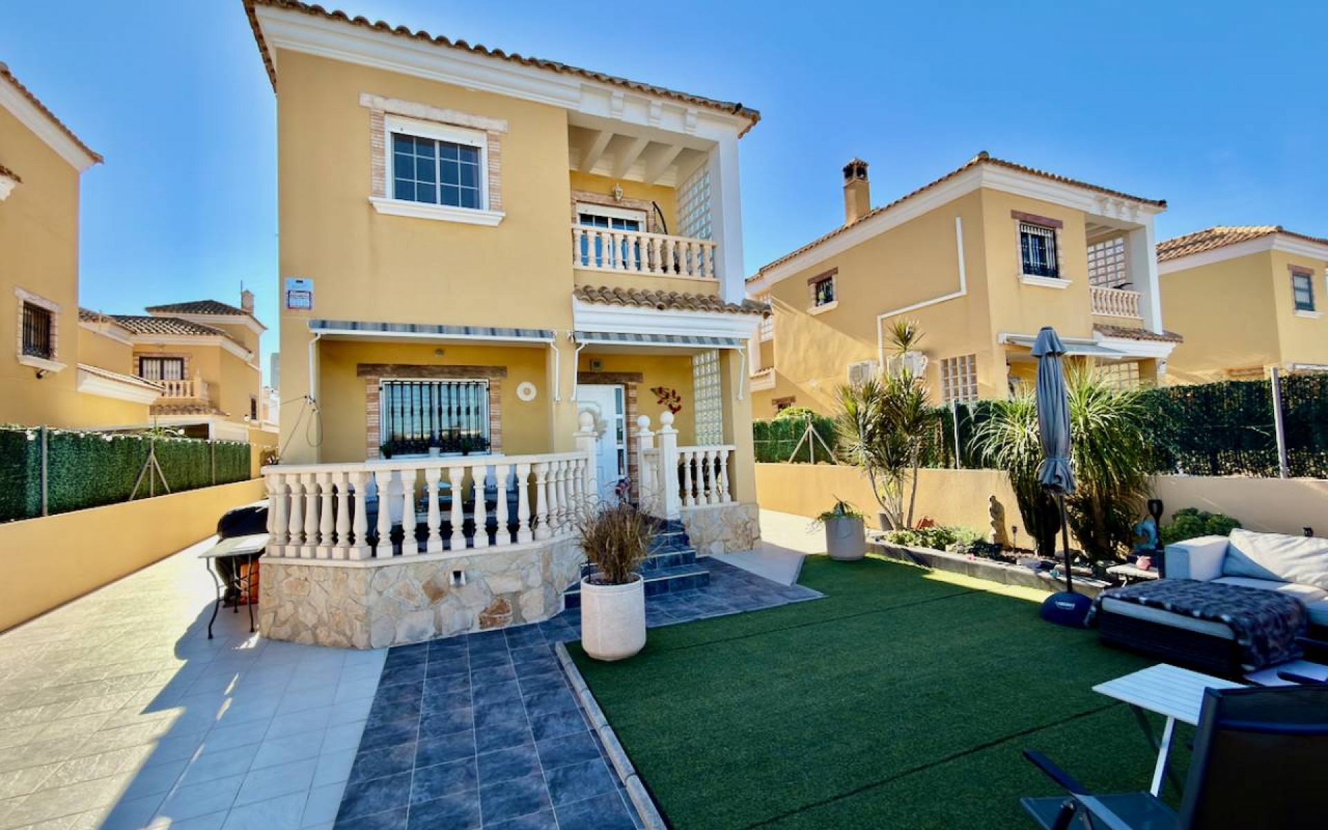 Resale - Villa - Guardamar Del Segura - El Raso