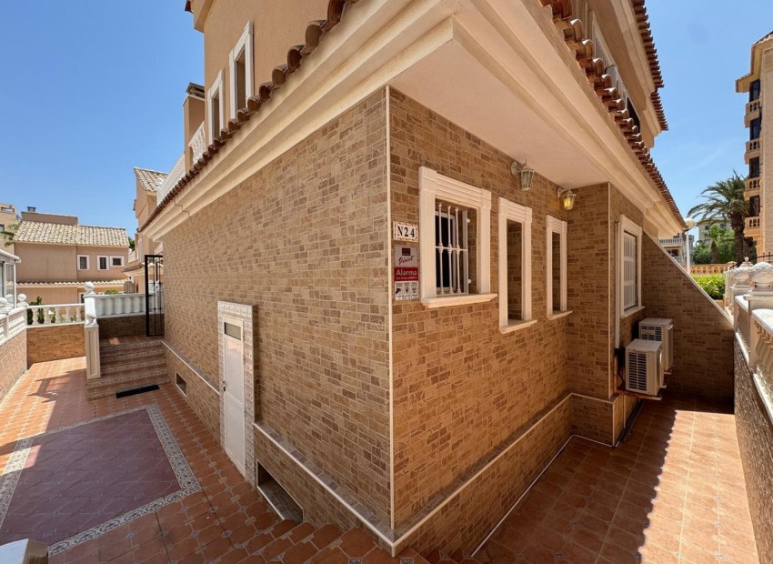 Resale - Villa - Guardamar Del Segura - Guardamar del Segura Centro