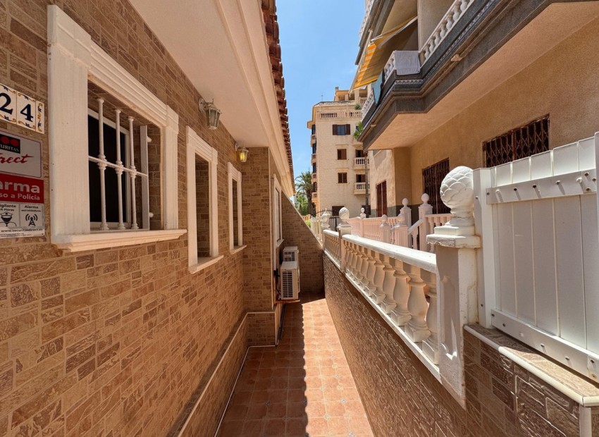 Resale - Villa - Guardamar Del Segura - Guardamar del Segura Centro